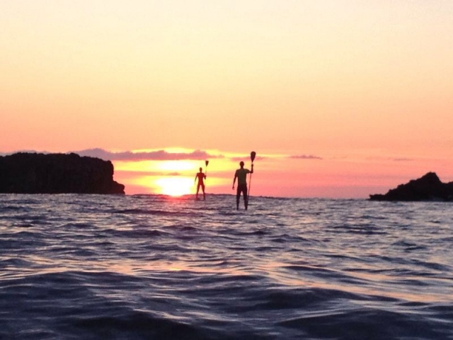  Ausflug im Meer mit Sonnenuntergang 